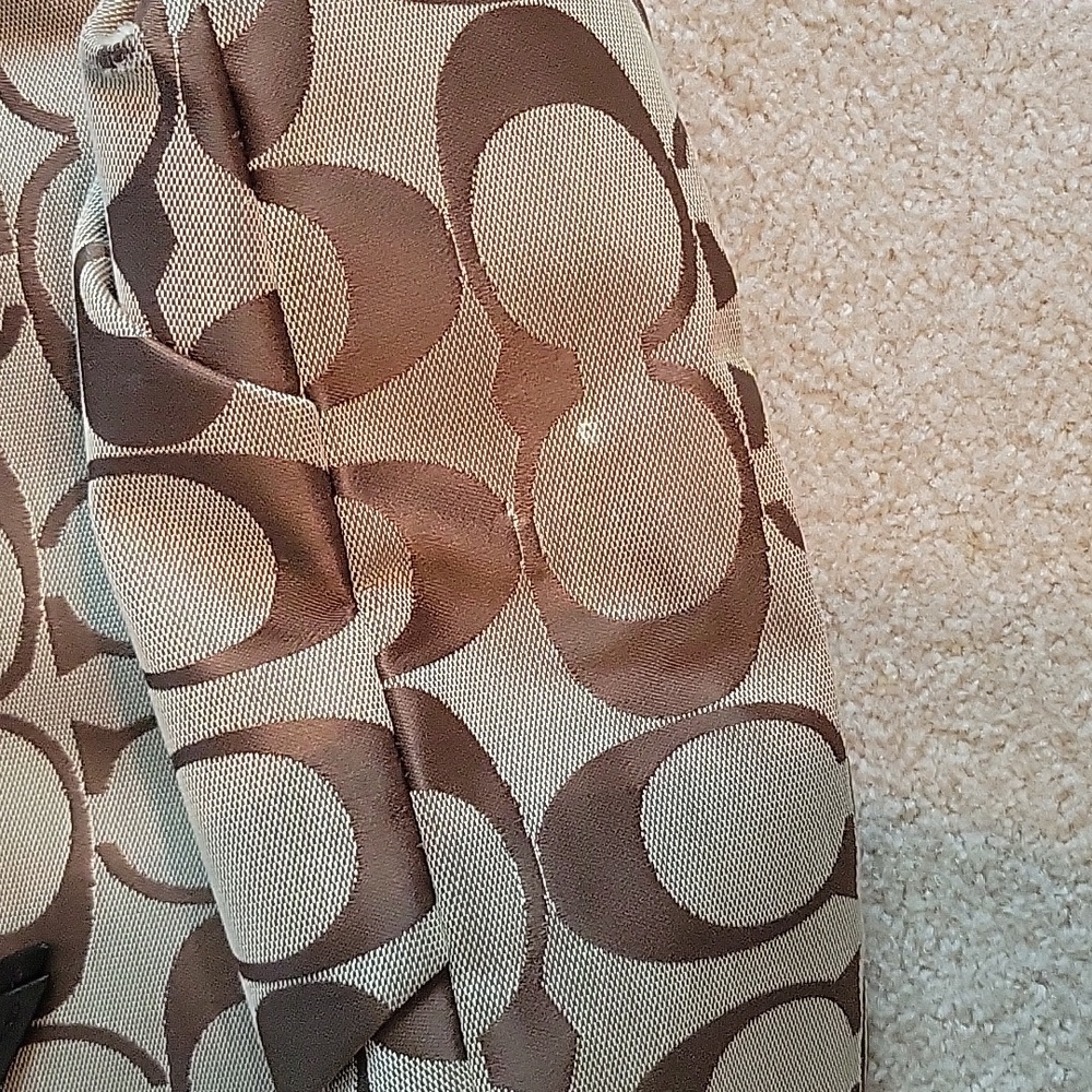 Handbag - Picture 2 of 4